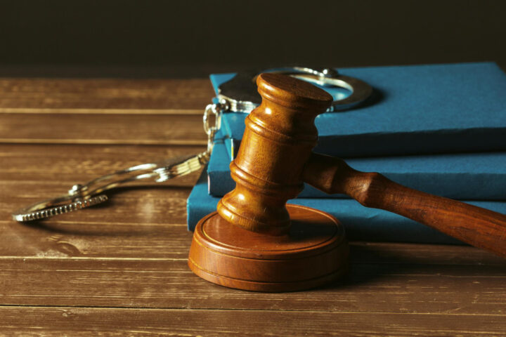 Avocat specializat în cazuri de consum și trafic de droguri