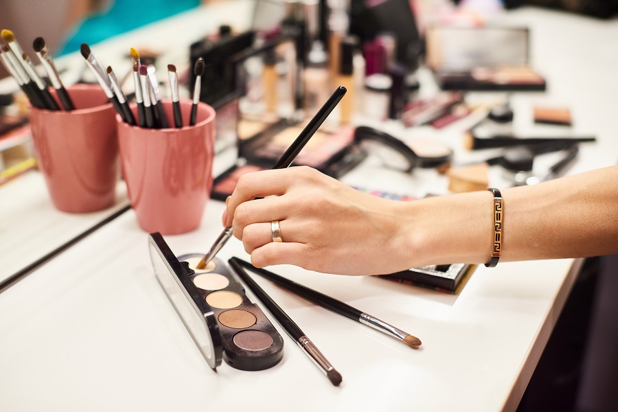 salon machiaj in Bucuresti